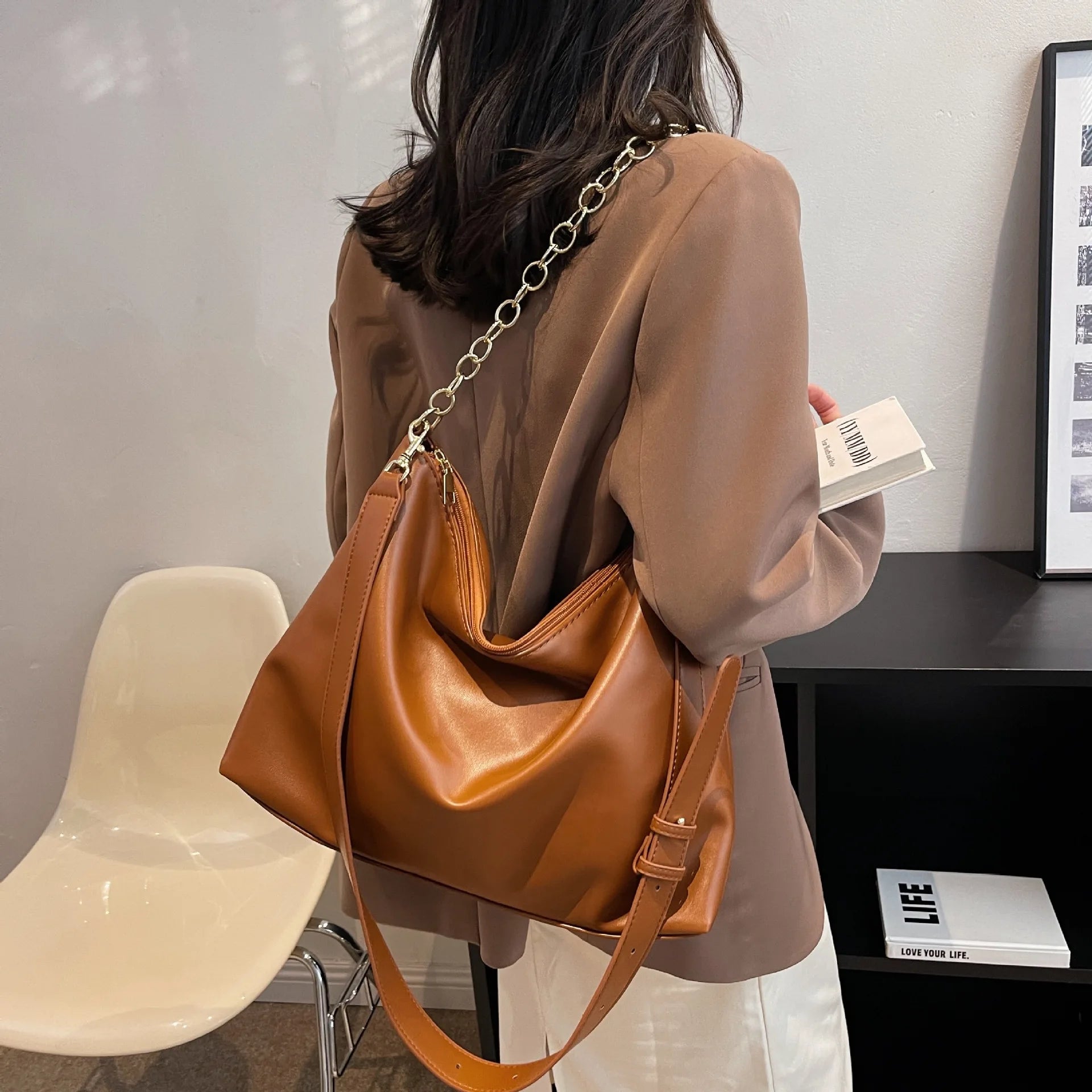 Women Chain Shoulder Bag PU Leather Crossbody Hobo Handbag