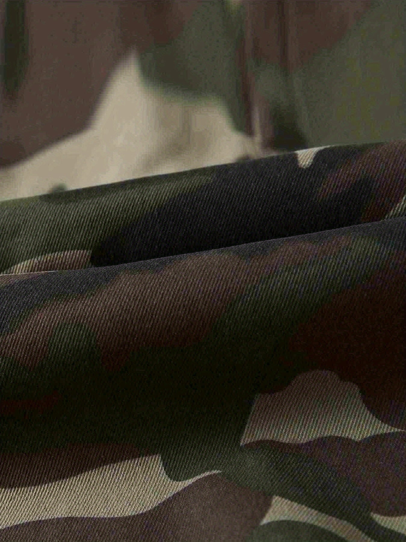 Men's Camo Flap Pocket Cargo Pants