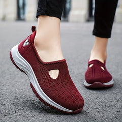 Non-slip Soft Sole Breathable Walking Shoes Slip-On Sporty Sneakers