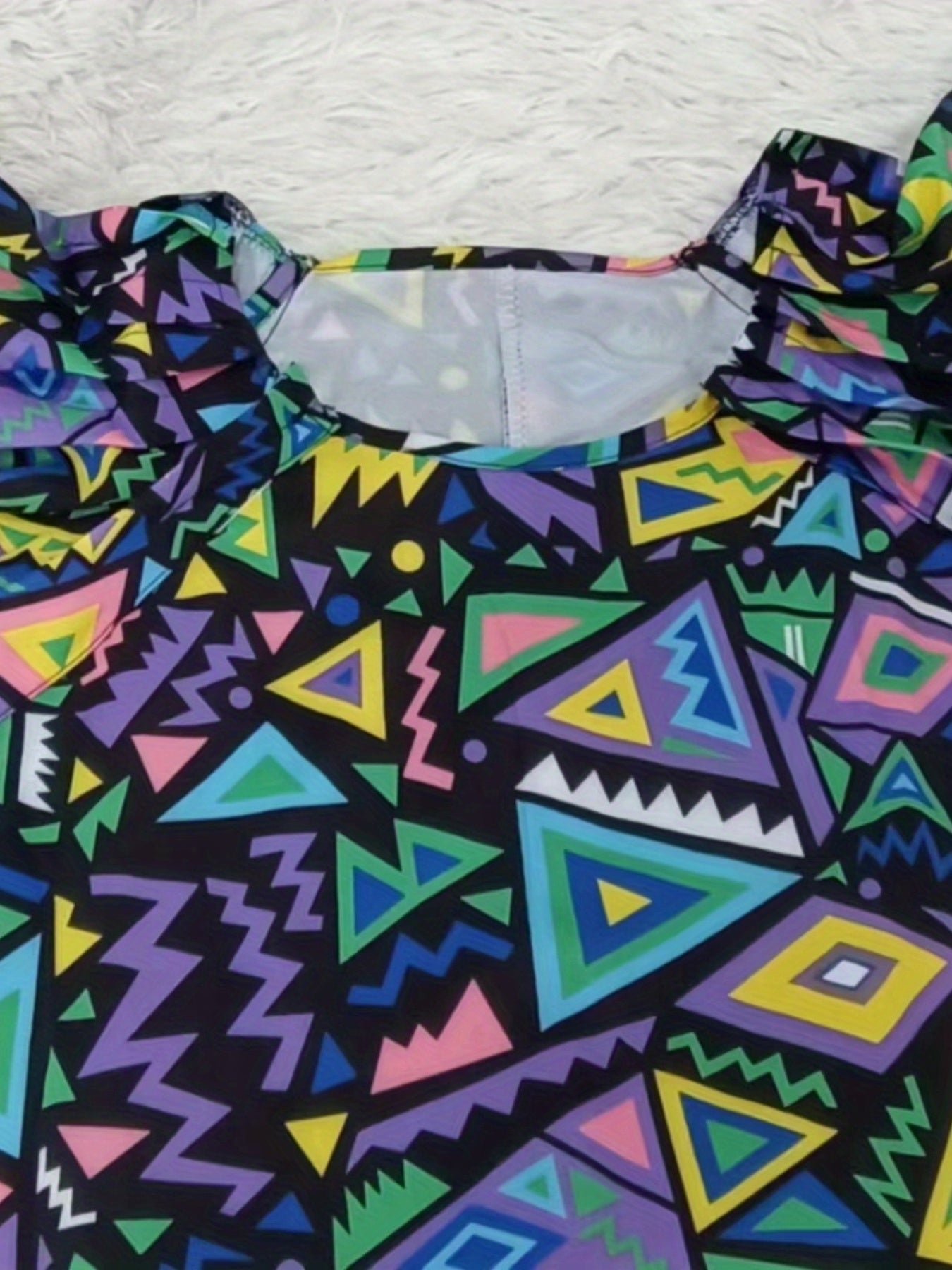  Women's Geometric Print Ruffle Sleeve Dress