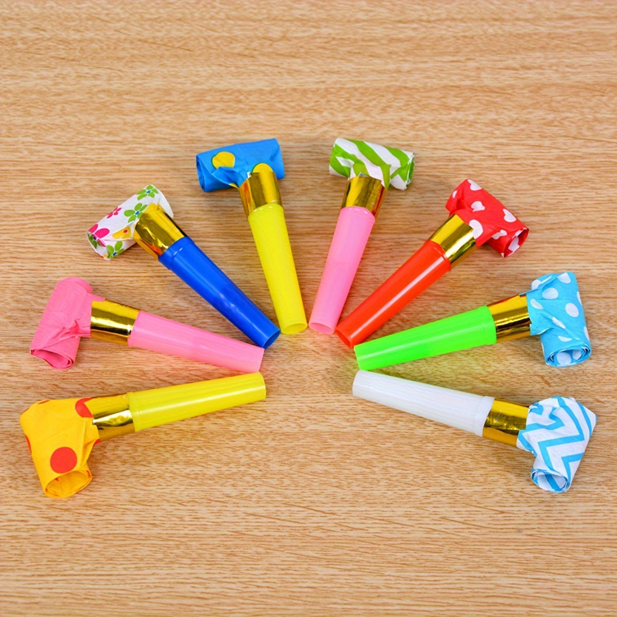 30pcs Plastic Whistle Props for Birthday Party, Student Toys - Random Large Size