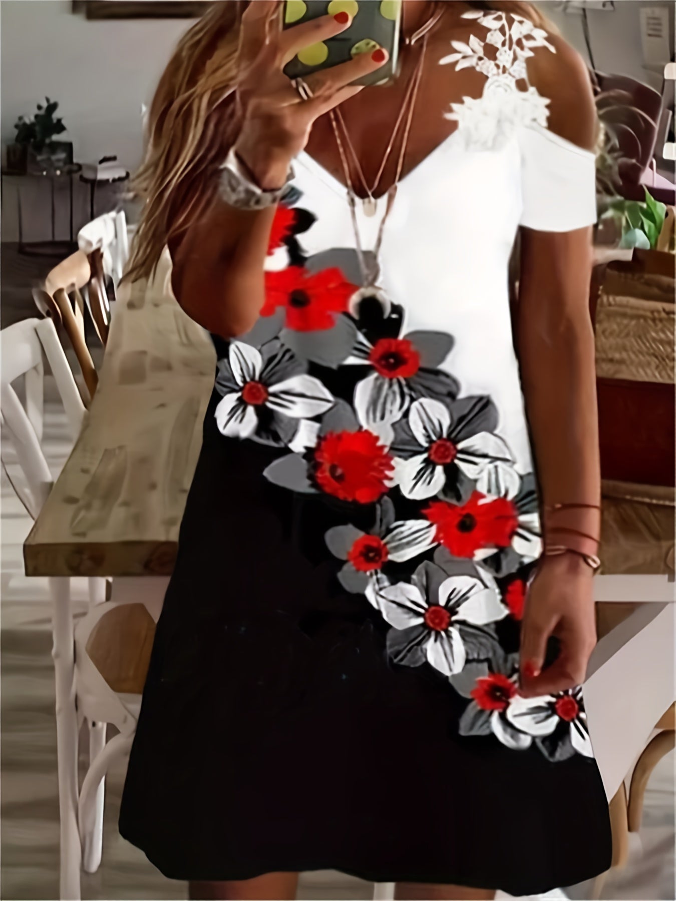  Floral Print Lace Panel Cold Shoulder V Neck Dress