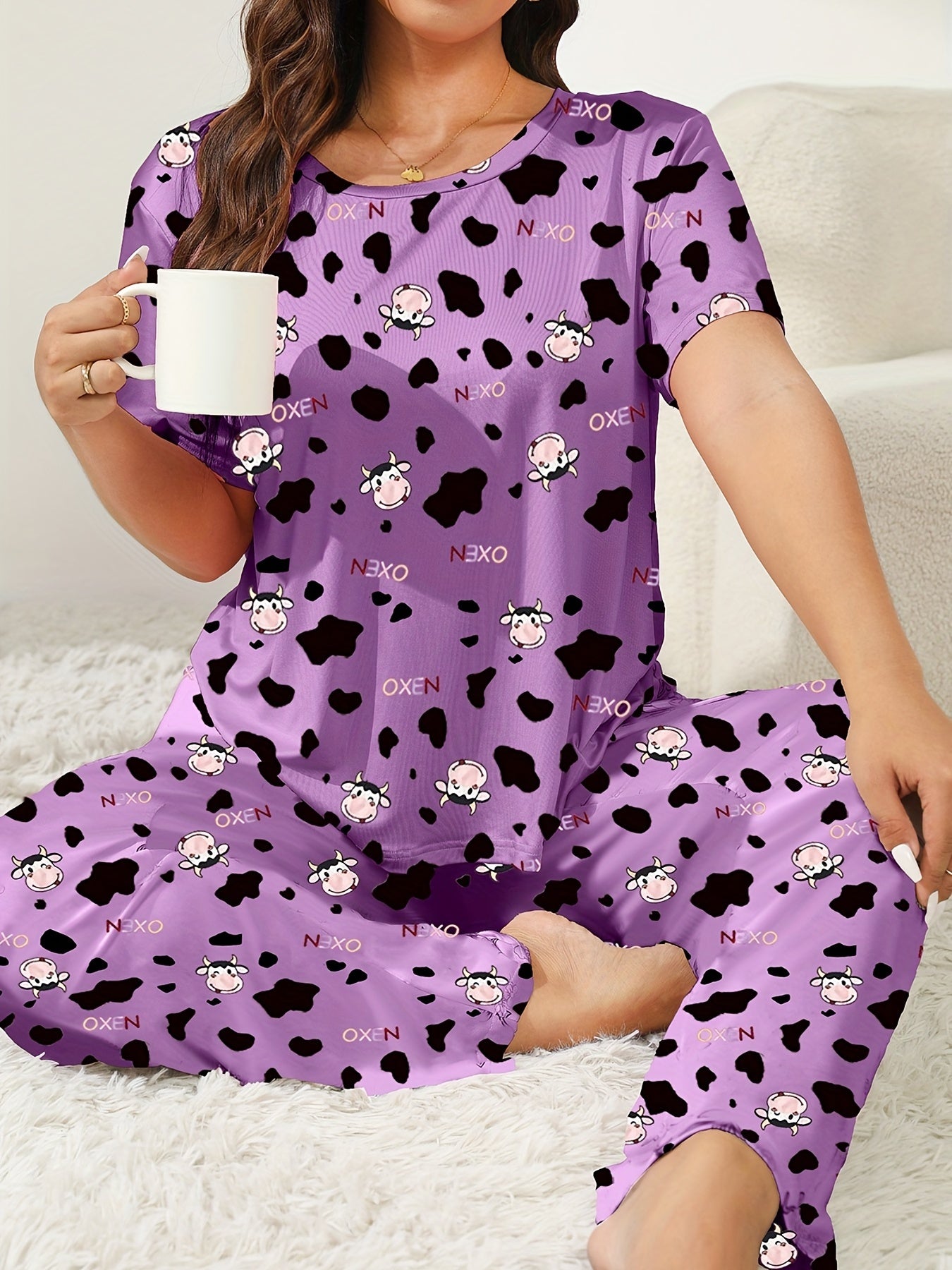  Cow & Letter Print Pajama Set Short Sleeve Tee & Pants Two Piece