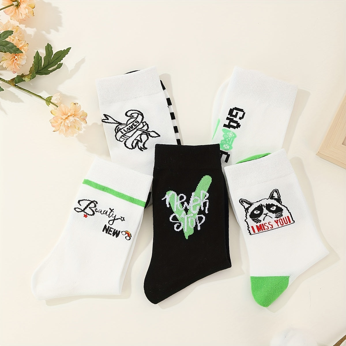 5 Pairs Letter Print Socks Comfy & Breathable Street Mid Tube Socks