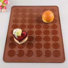 Macaron Making Kit 30 Cavity Silicone Mat Baking Pan and Pipping Pot
