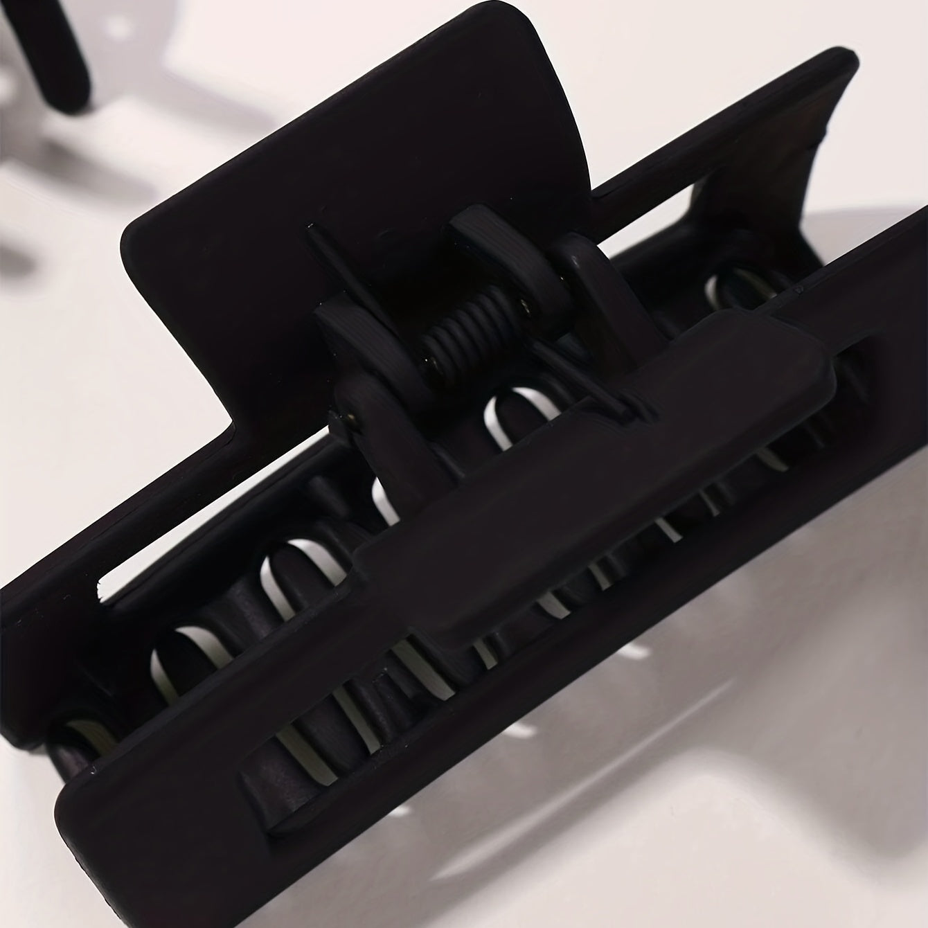 3pcs Hollow Hair Claw Nonslip Ponytail Holder