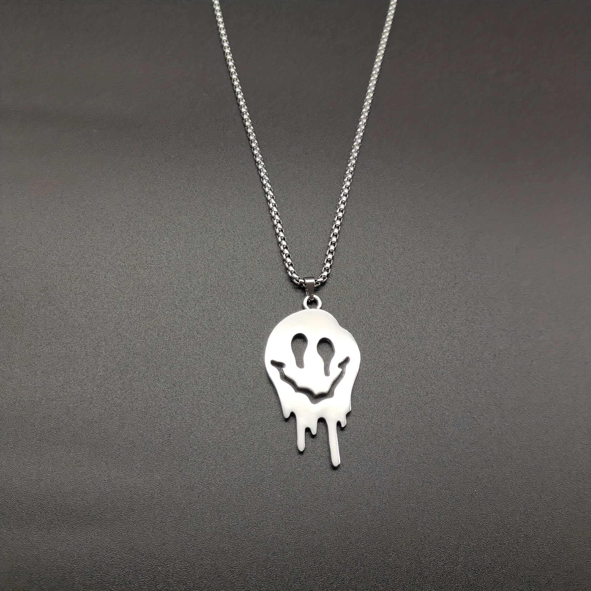 5pcs Abstract Ghost Face Pendant Alloy Skull Charms for DIY Halloween Jewelry