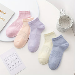 5 Pairs Sports Crew Socks Comfy & Breathable Women's Stockings