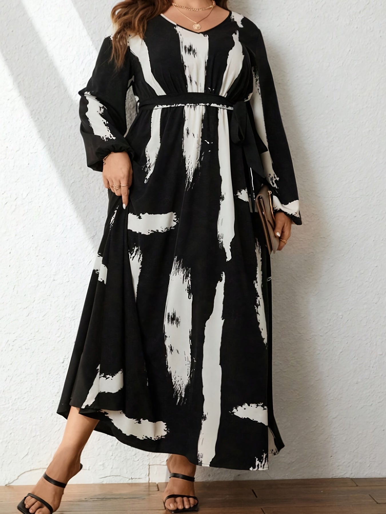  Brush Print Lantern Sleeve Maxi Dress With Belt