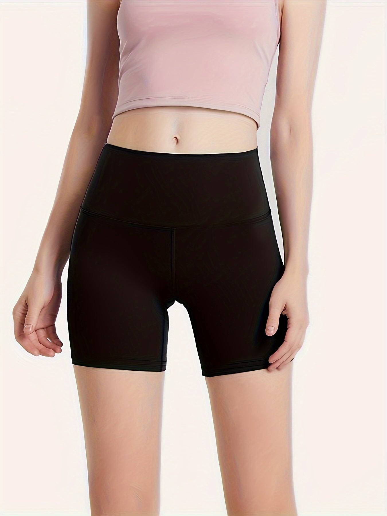Hip Lifting Yoga Sports Shorts Slim Fit Workout Shorts