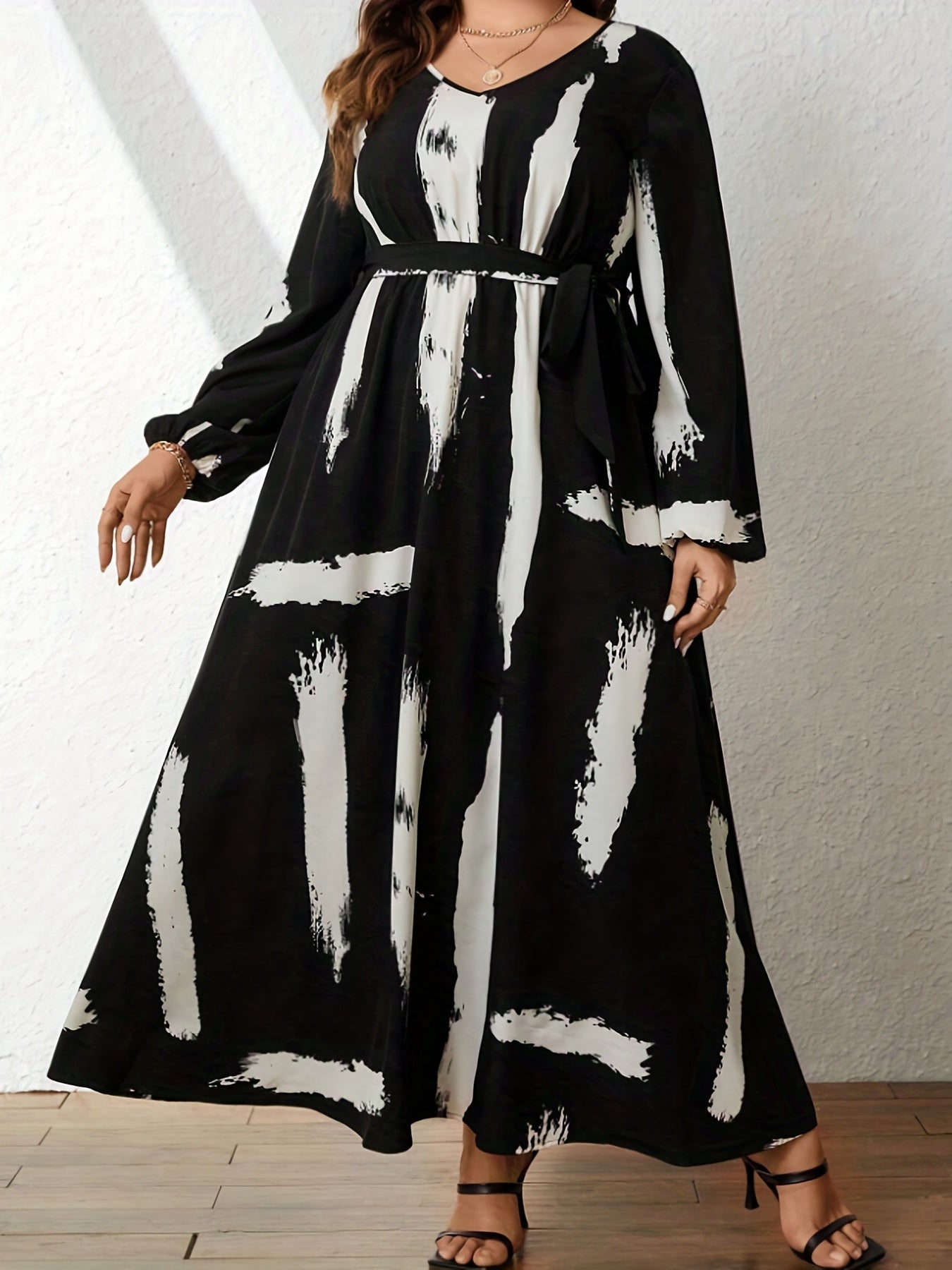  Brush Print Lantern Sleeve Maxi Dress With Belt