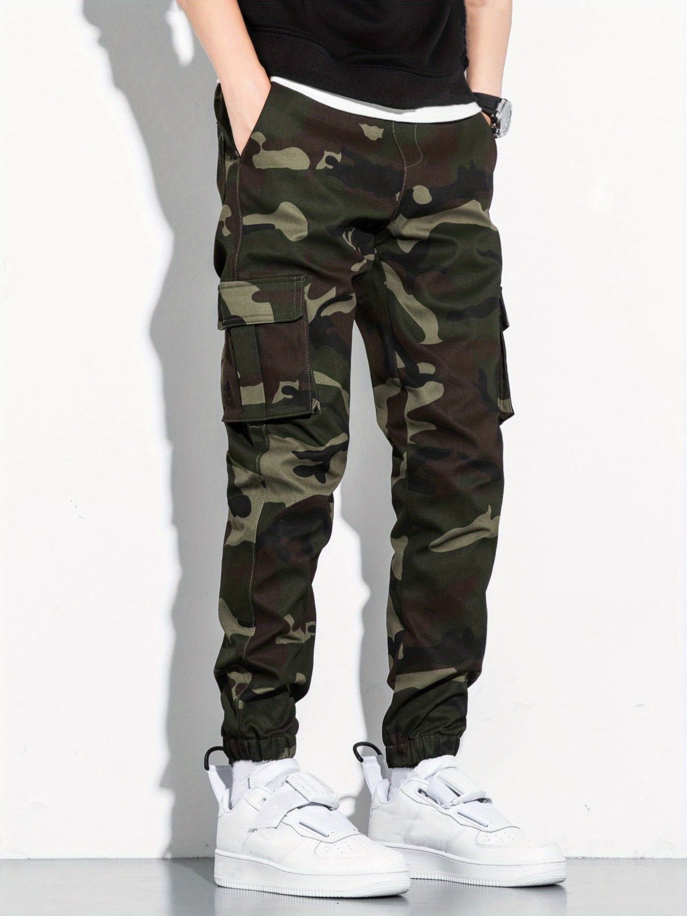 Men's Camo Flap Pocket Cargo Pants