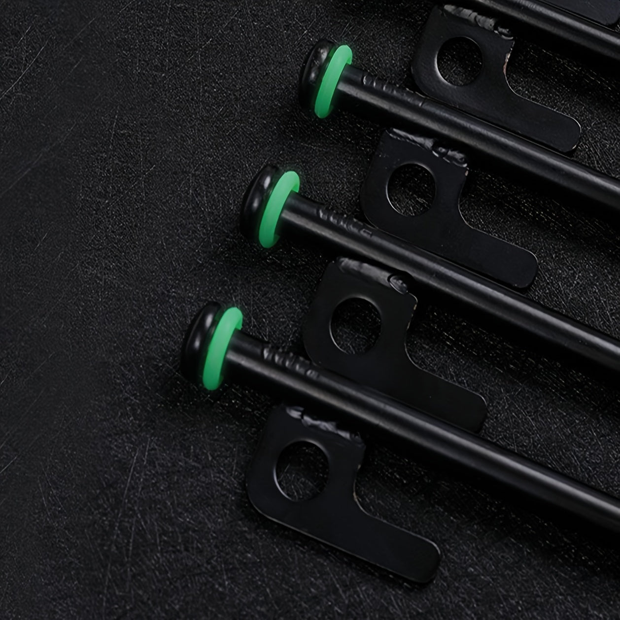 10pcs Night Luminous Green Camping Nail for Easy Setup and Visibility