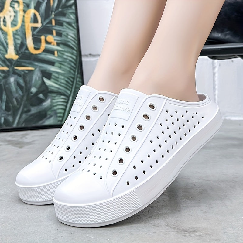 Women's Flat Water Clogs Closed Toe Hollow Out Solid Slip On Beach Sandals