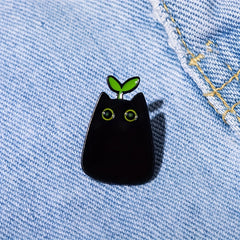 Aluminum Grass on Cat's Head Enamel Pin