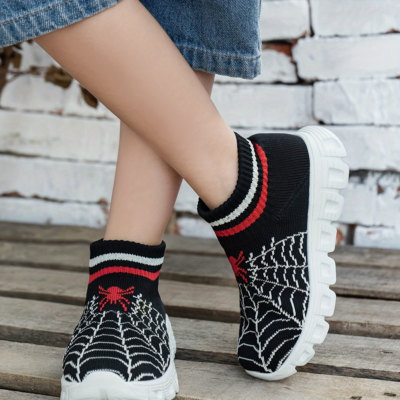 Unisex Kid's Spider Pattern Slip On Sock Shoes