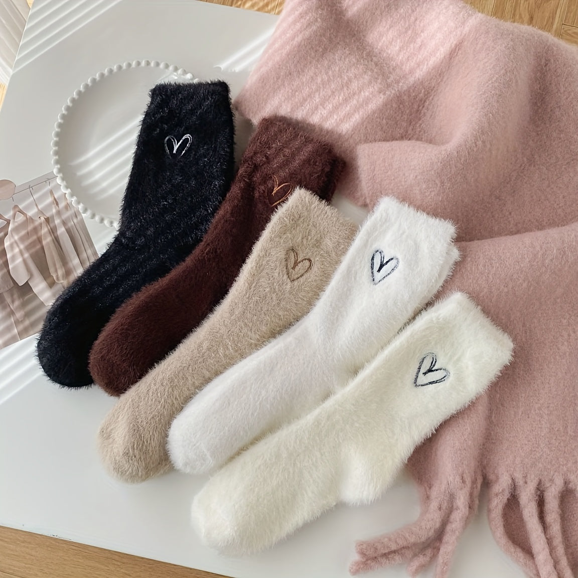 5 Pairs Heart Pattern Socks Cozy & Cute Women's Stockings