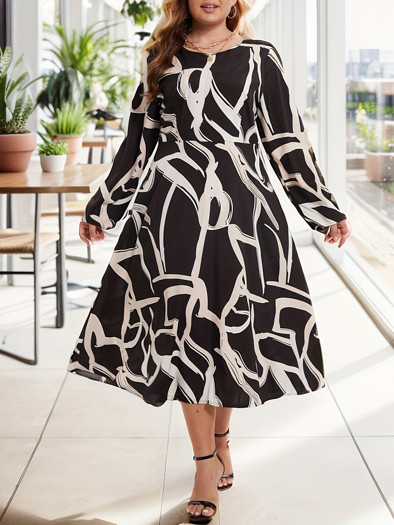 Plus Size Abstract Stripe Print Long Sleeve A Line Maxi Dress