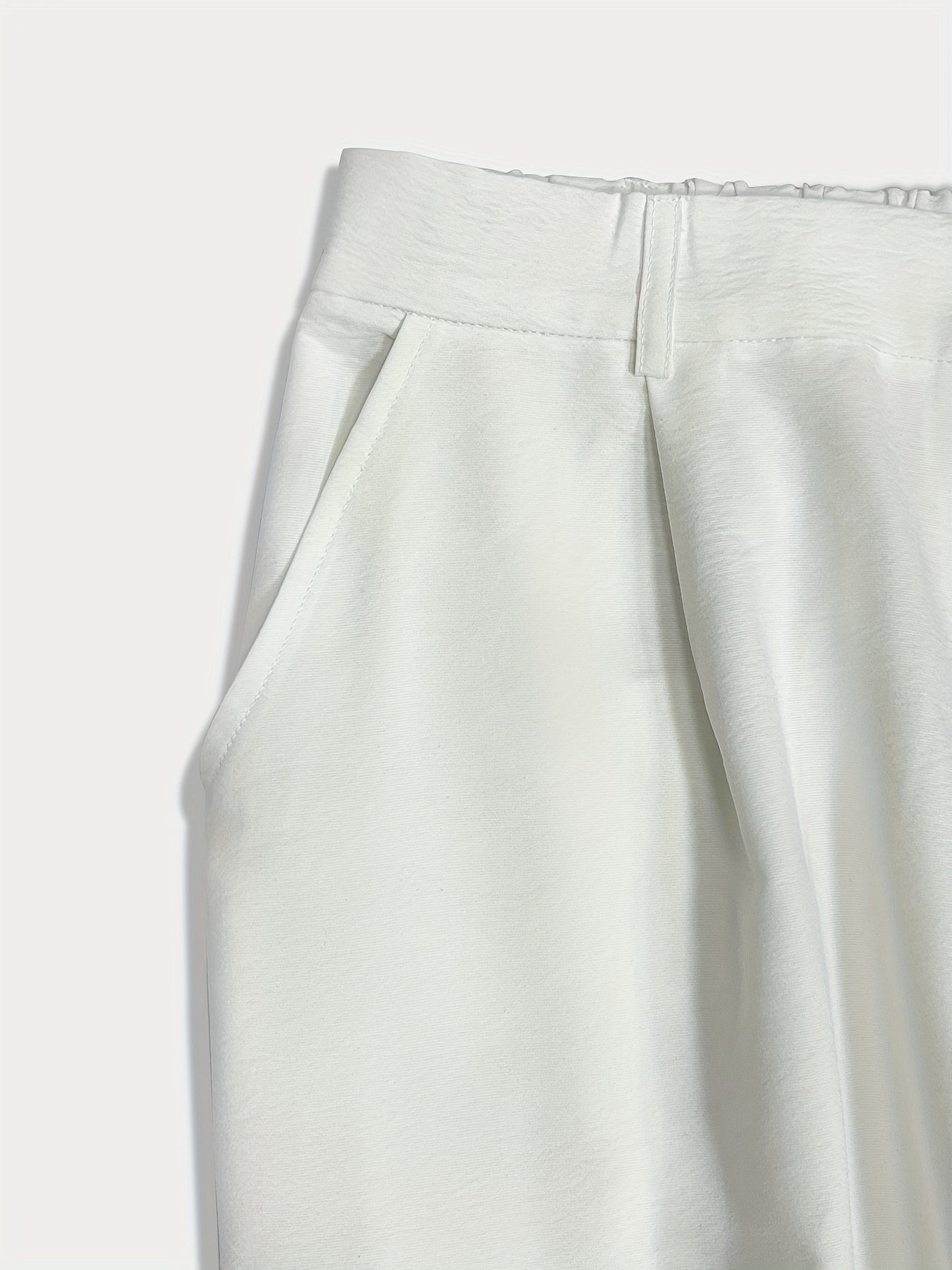  Solid Button Knee Length Elastic Waist Shorts