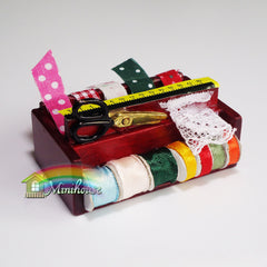 1:12 Scale Sewing Box Dollhouse Accessories with Lace Scissors and Threads