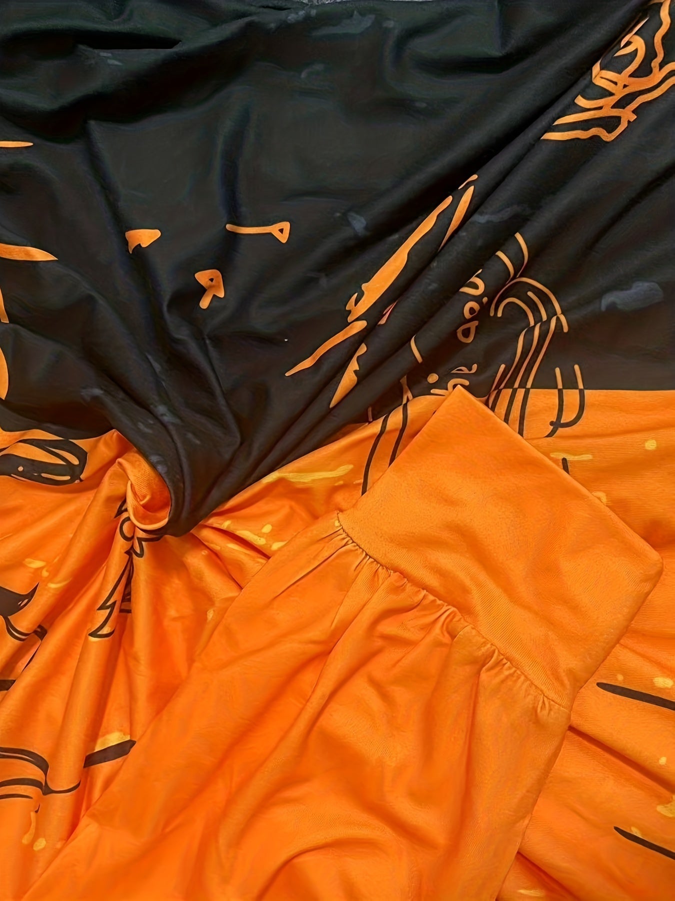  Colorblock Letter & Face Print Round Neck Top