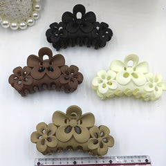 4pcs Matte Flower Hair Claw Style Female Headwear Hair Clips