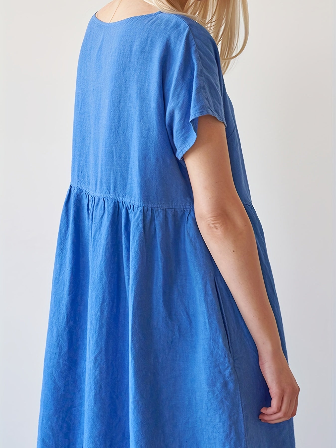 Plus Solid Batwing Sleeve Round Neck Loose Dress