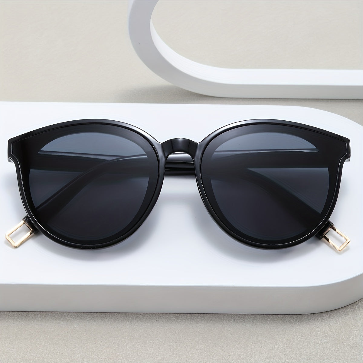 Round Sunglasses Unisex Casual Anti Glare Glasses UV400 with Case