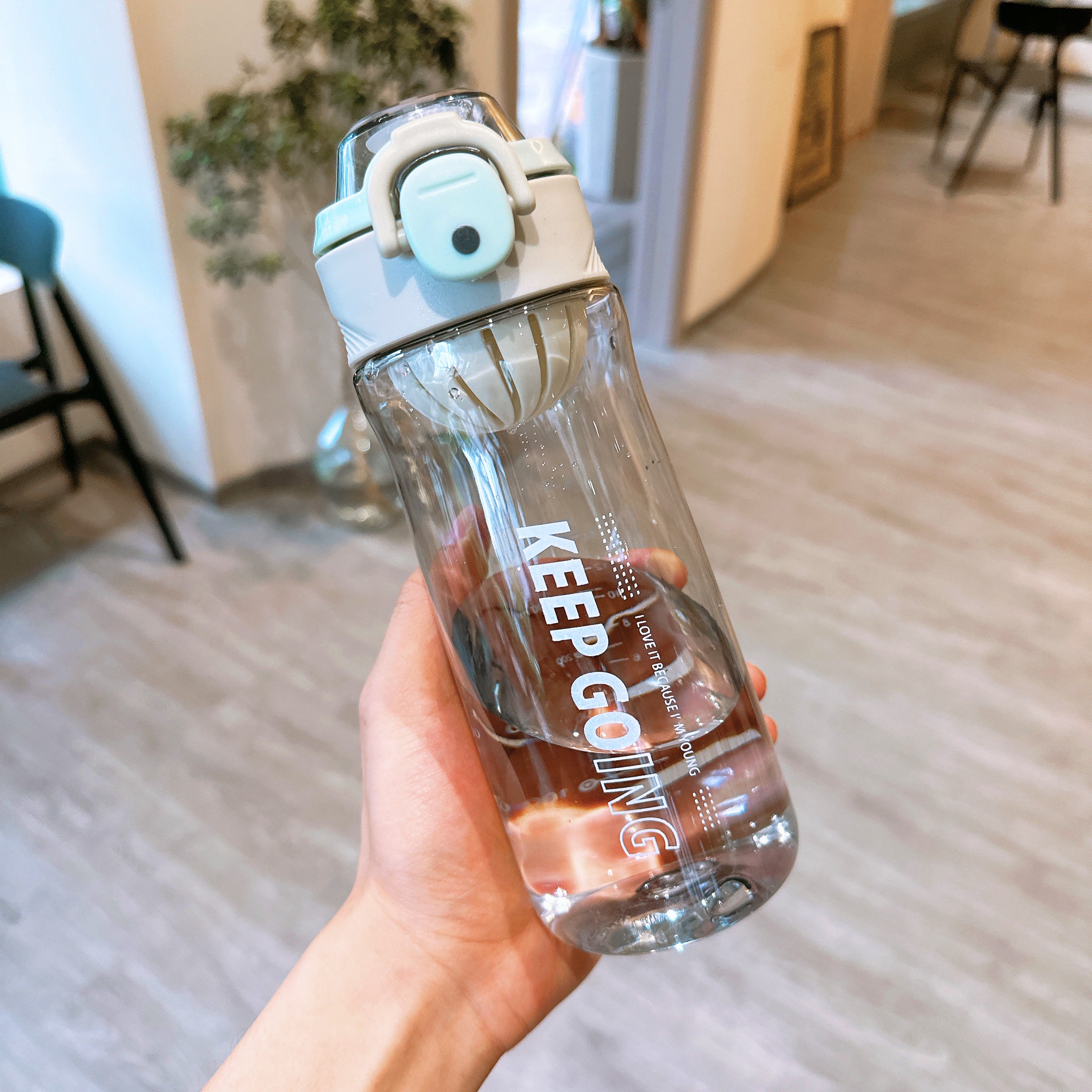 Classic Transparent Water Bottle with Filter Mesh for Summer