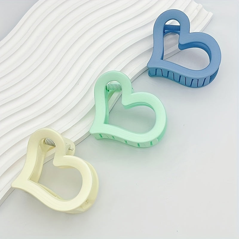 Matte Heart Shape Hair Claw Hair Holder
