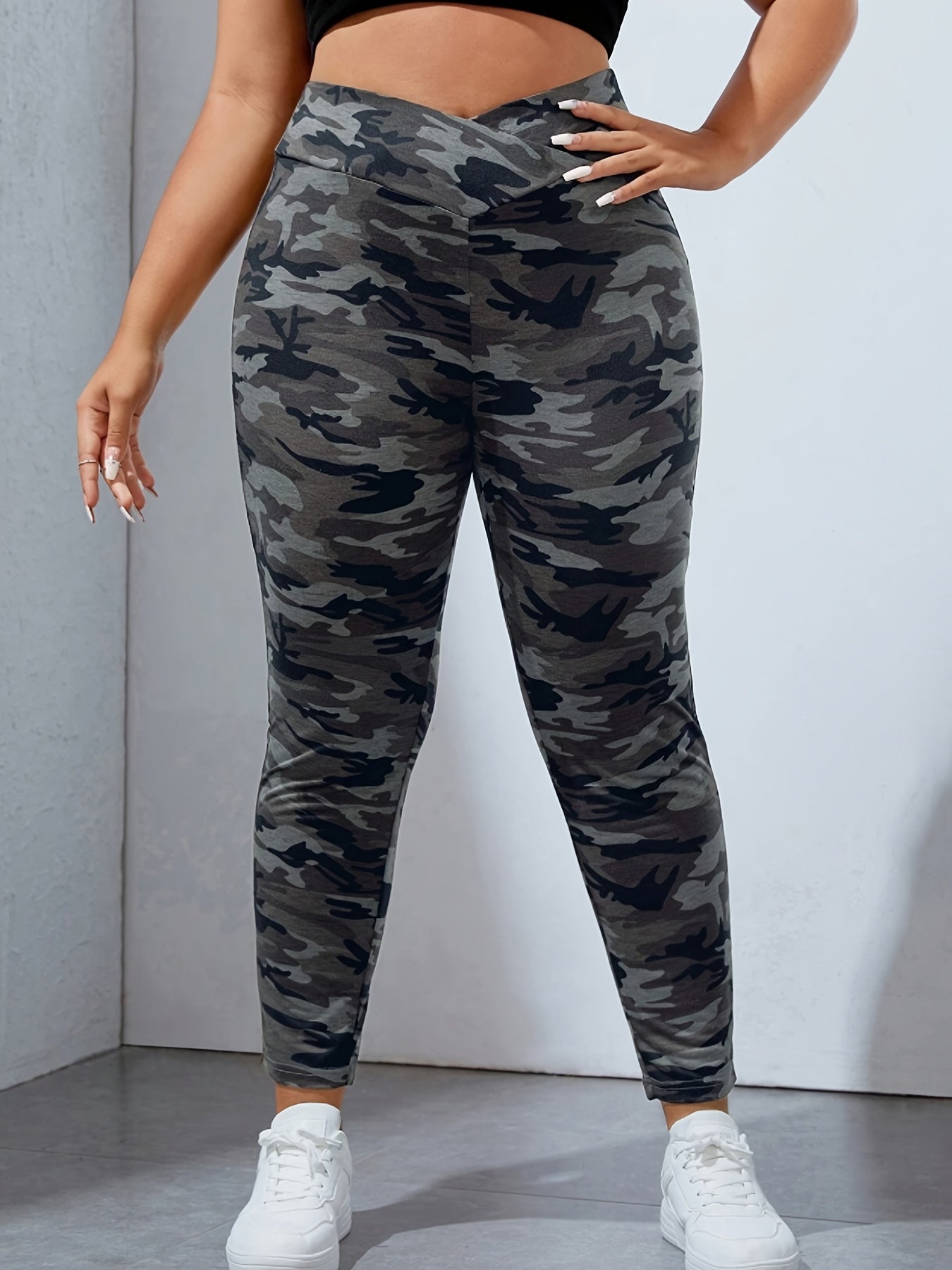 Women's Plus Camo V Waist Skinny Trousers