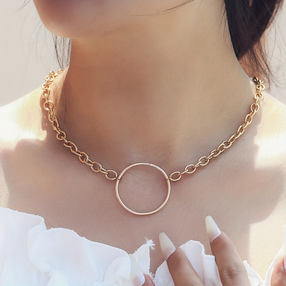 Women's Golden Round Hollow Necklace Daily Decor Ornament