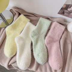 4 Pairs Solid Plush Socks Soft & Comfy Mid Tube Socks Women's Stockings