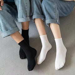 4 Pairs Classic Socks Casual & Comfy Solid Women's Stockings