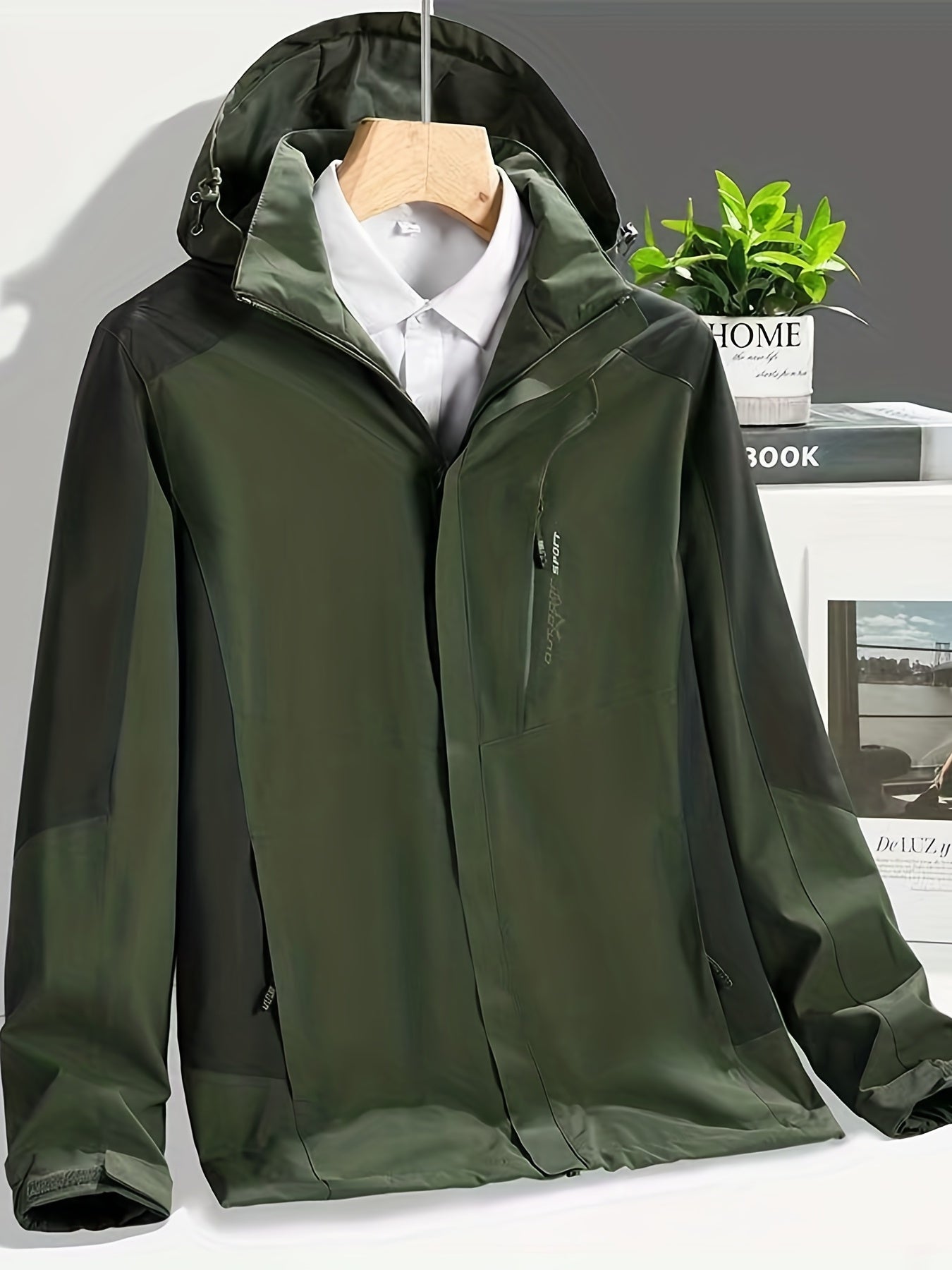 Men's Lightweight Hooded Windbreaker Jacket for Hiking