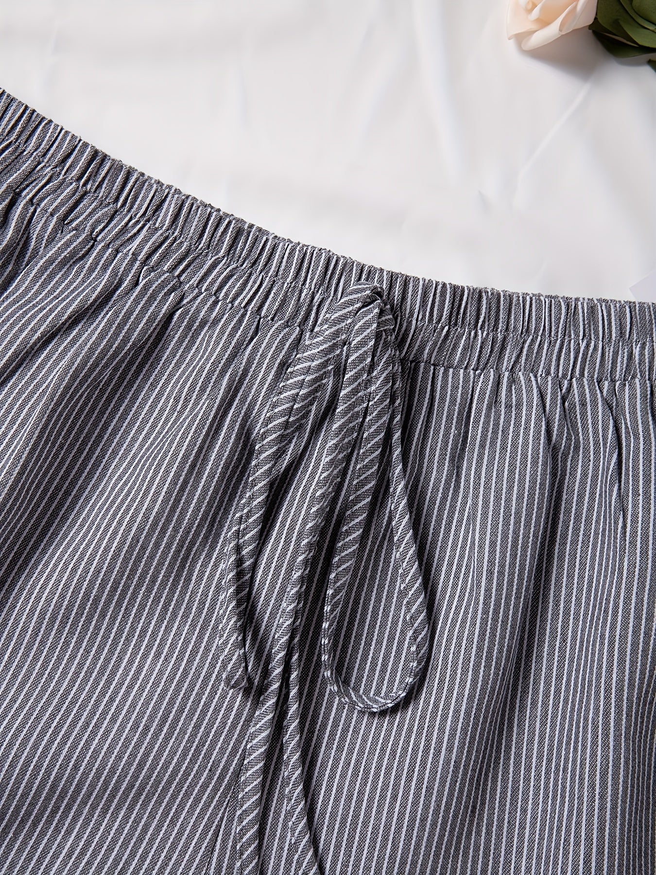  Stripe Print Elastic High Rise Stretch Shorts