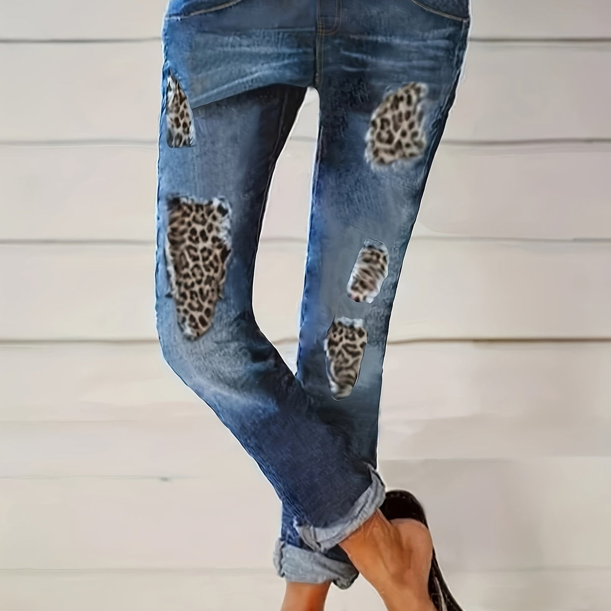  Leopard Patched Denim Pants