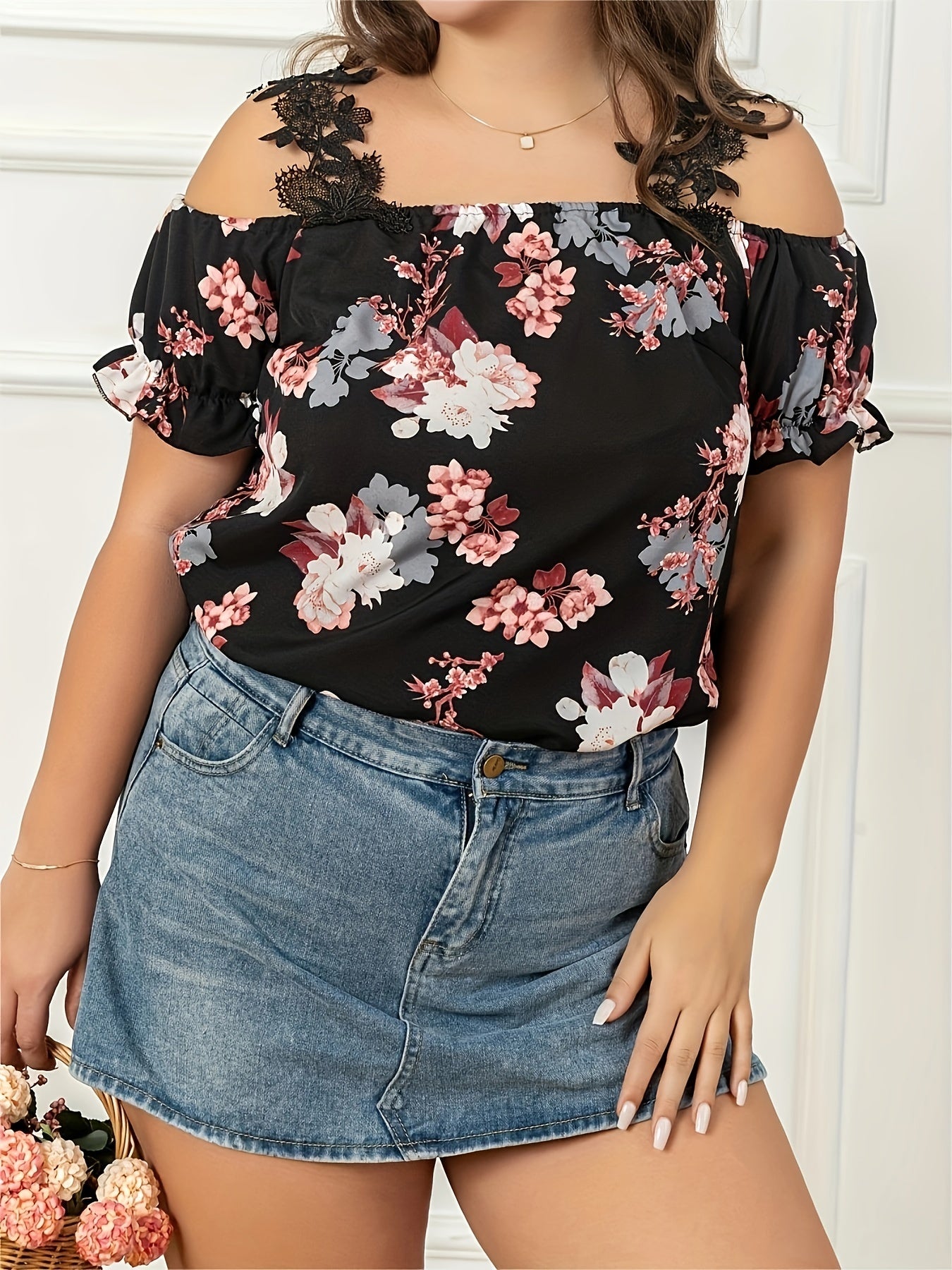 Women's Cold Shoulder Blouse Feather Print Lace Strap