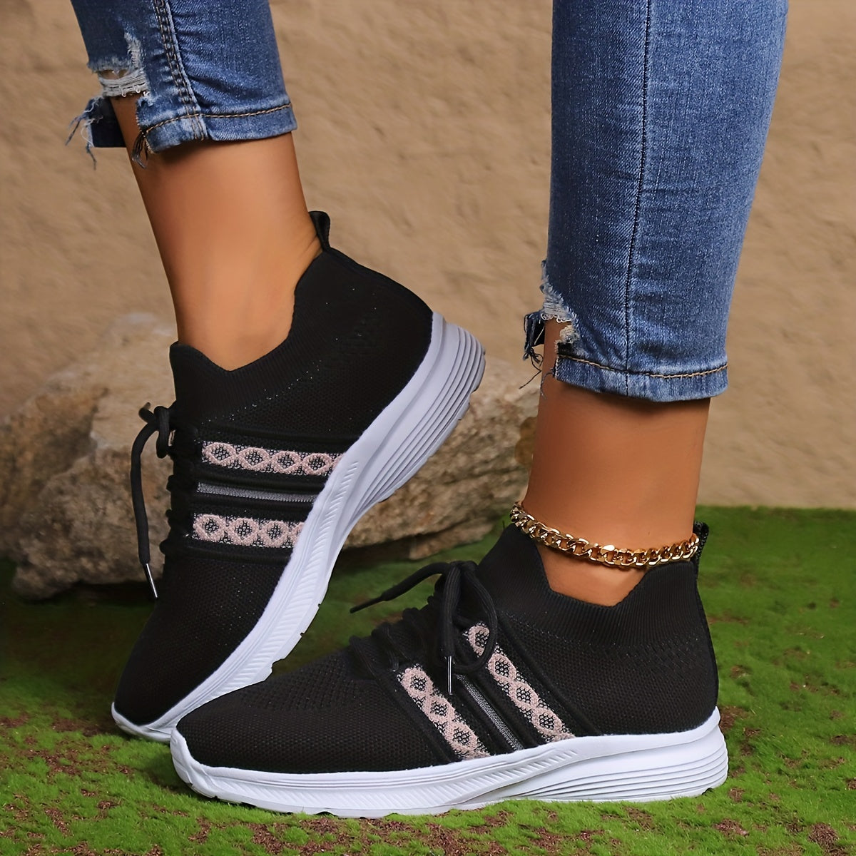 Women's Mesh Breathable Sports Sneakers Casual Walking Shoes