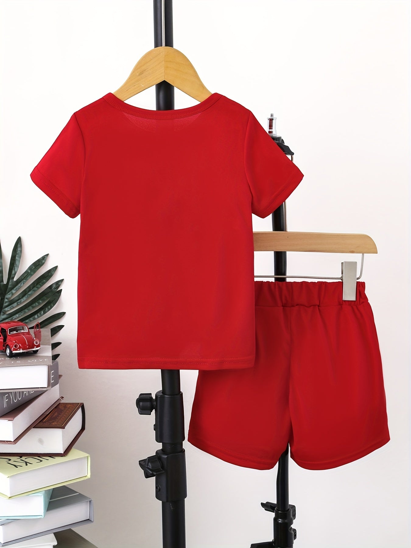 2pcs Boys Casual Round Neck T shirt & Shorts Set Clothes