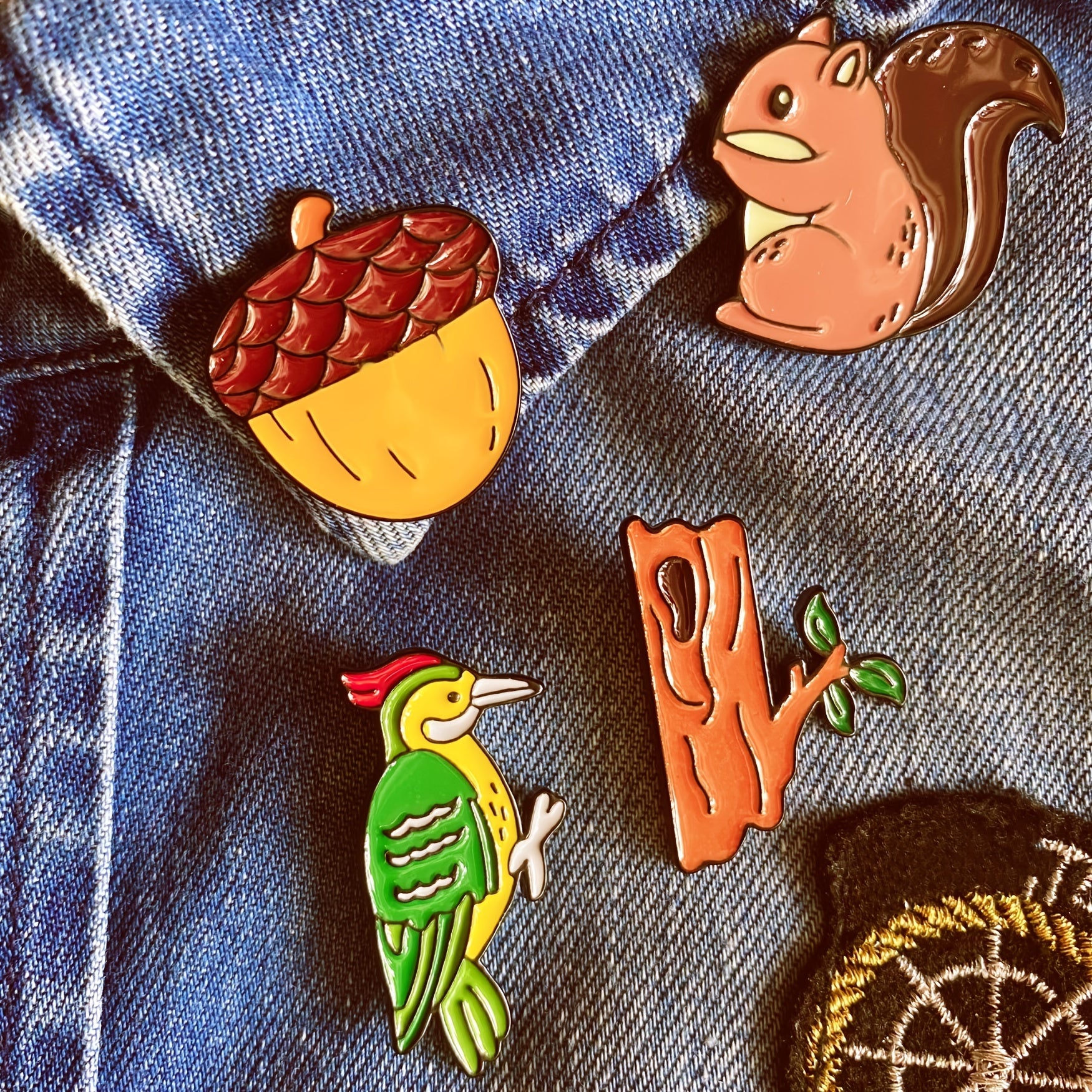 Animal Shaped Alloy Pins for Boys - Fun Holiday Gift