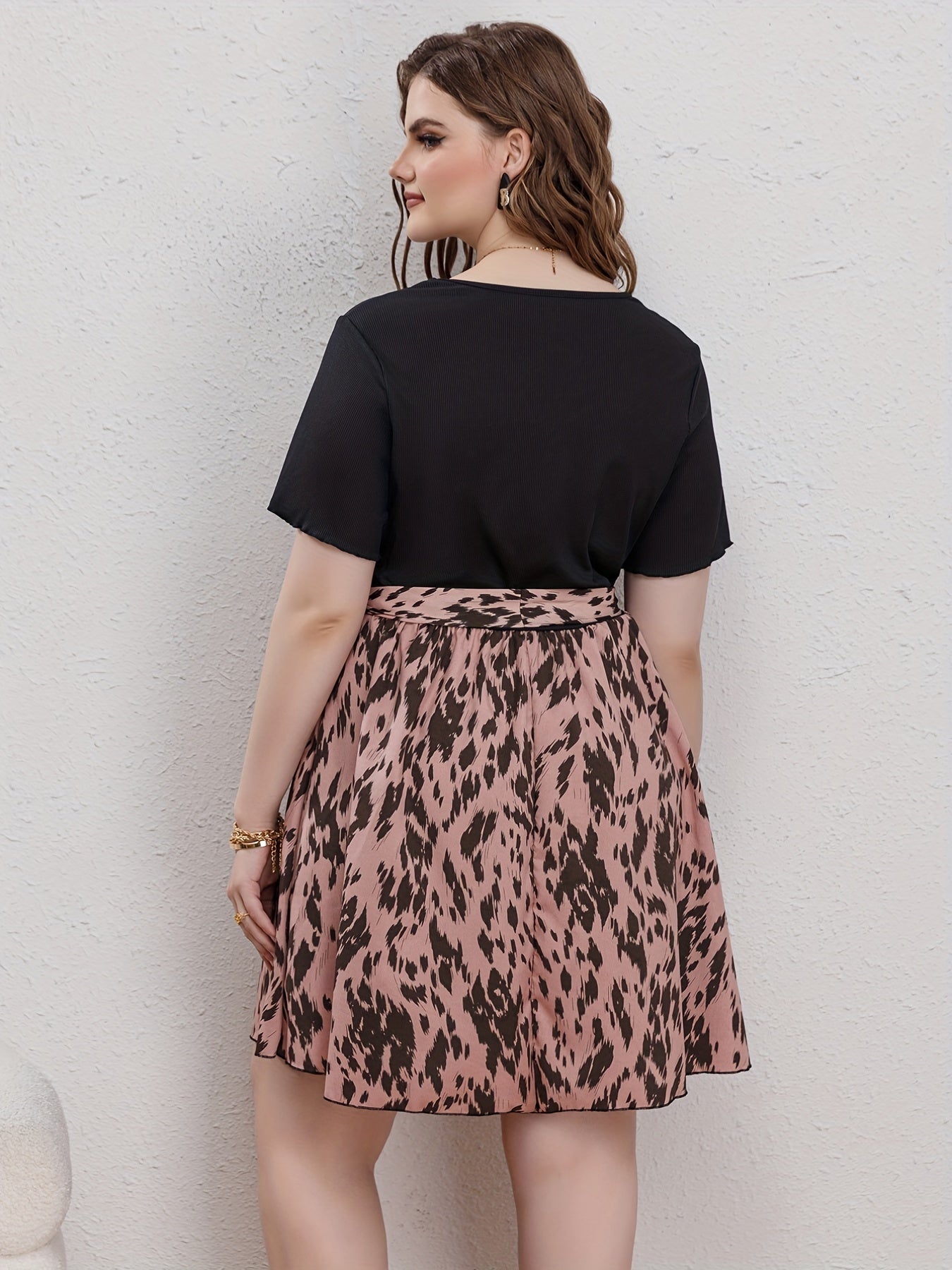  Colorblock Leopard Print Round Neck Casual Dress With Belt