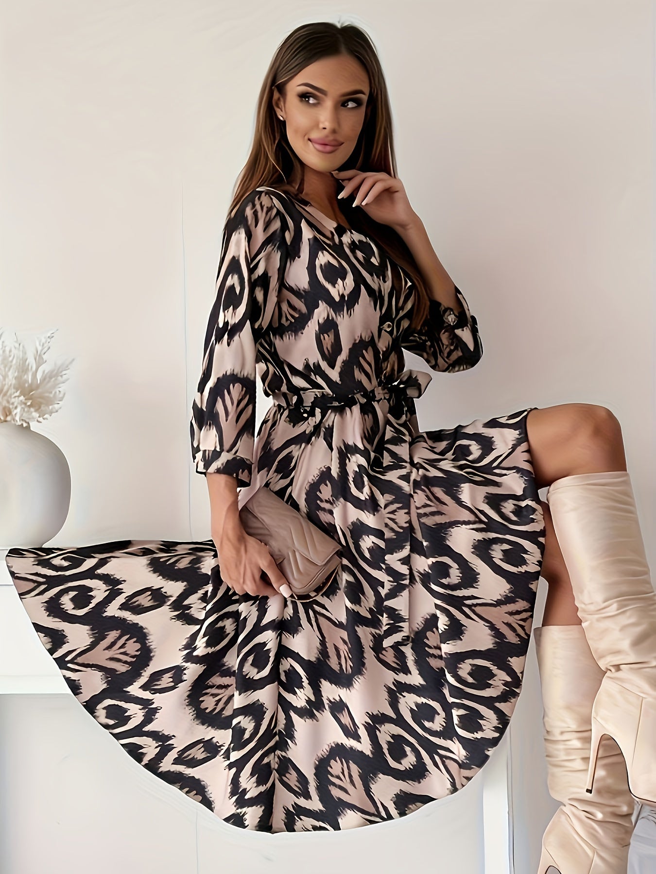  Graphic Print V Neck Dress With Belt