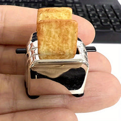 Miniature Dollhouse Bread Maker Set with 2 Bread Loaves