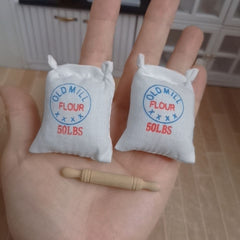 1:12 Scale Flour Bag & Rolling Pin Model Dollhouse Kitchen Decor