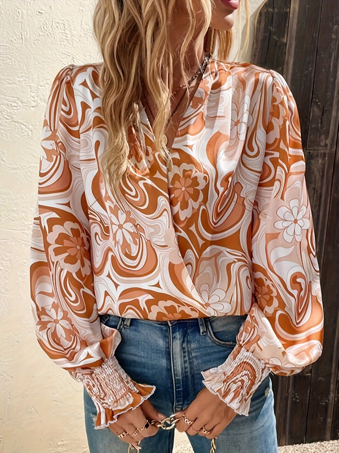 Plus Floral Print Lantern Sleeve V Neck Blouse