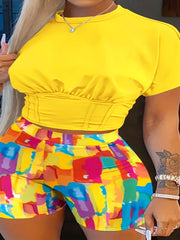  Short Sleeve Crop Top & Geometric Print Shorts Set