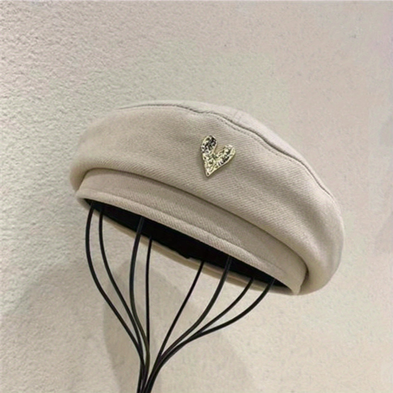 Metal Heart Label Beret Solid Beret Cap