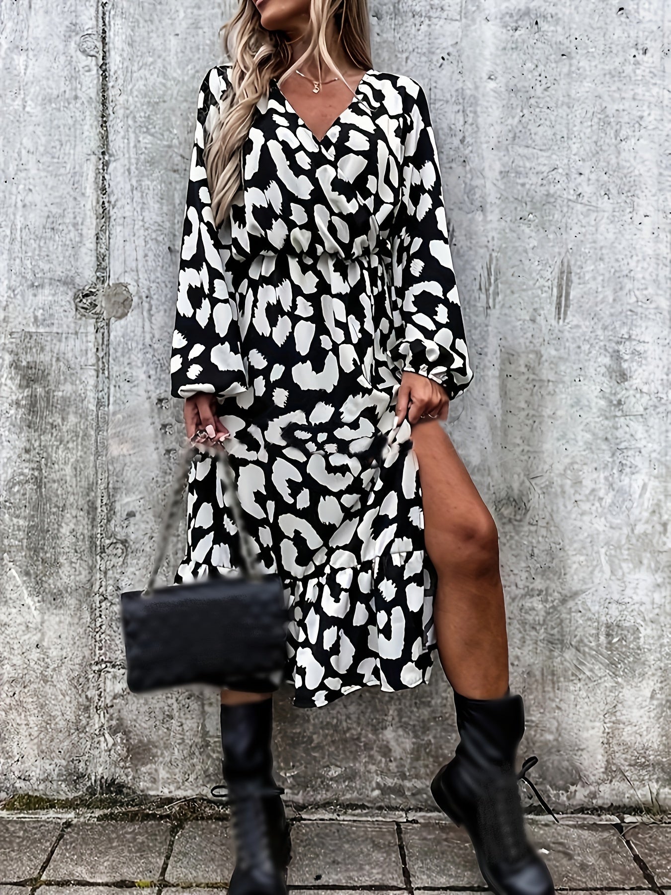  Leopard Print Maxi Dress V Neck Side Split Lantern Sleeve