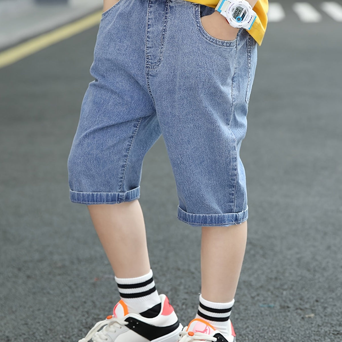 Boys Denim Jeans Cropped Pants with Pockets for Spring and Summer